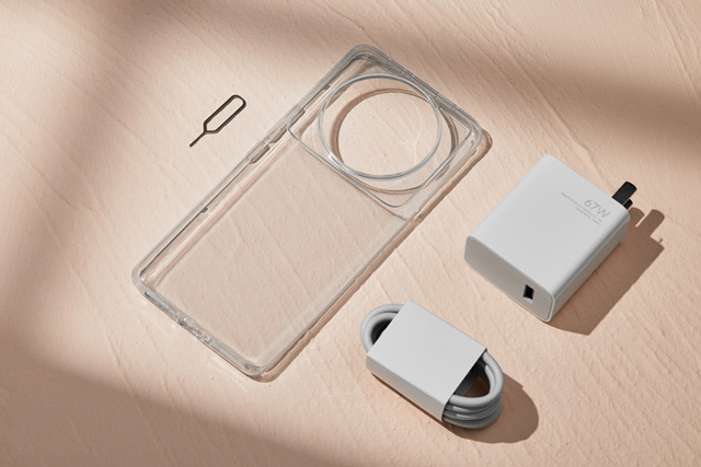 Phụ kiện đi kèm Xiaomi 12S Ultra