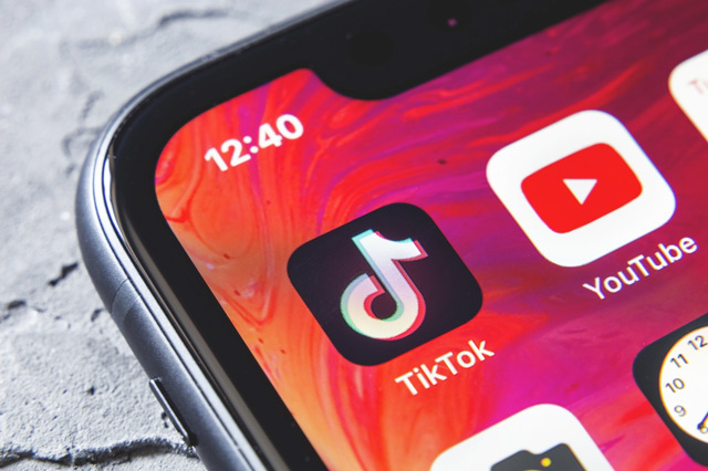 Người dùng trẻ dành nhiều thời gian xem TikTok hơn YouTube
