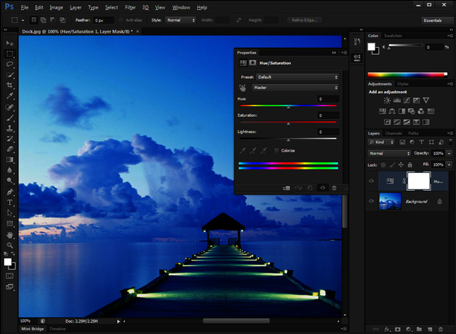 Photoshop được xem là một trong những phần mềm chỉnh sửa ảnh thông dụng và hiệu quả nhất. Tính ứng dụng của Photoshop là rất đa dạng, từ việc chỉnh sửa ảnh chuyên nghiệp, tạo ra những sản phẩm nghệ thuật độc đáo, cho đến thiết kế ấn phẩm quảng cáo và đồ họa trang web. Với Photoshop, không giới hạn cho những ý tưởng sáng tạo của bạn.