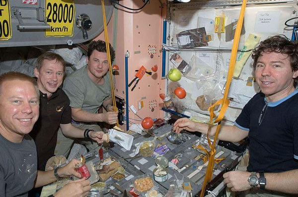 Việc ăn uống của phi hành gia