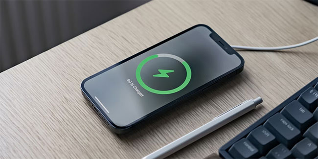 Sạc MagSafe trên iPhone