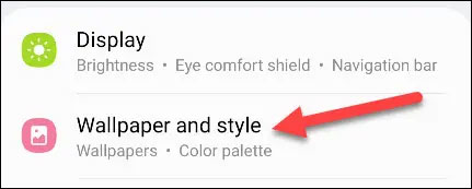 Nhấp vào mục “Wallpaper and Style”