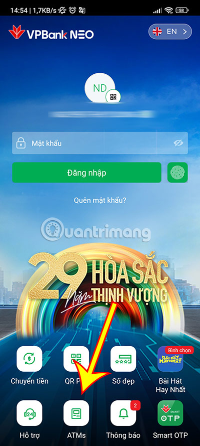 Nhấn vào phần ATMs ở ngay giao diện đăng nhập.