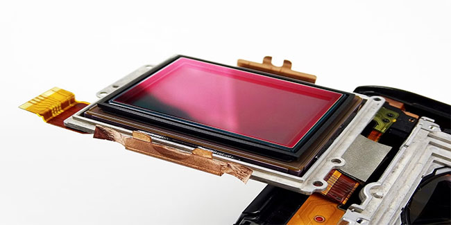 Cận cảnh cảm biến camera
