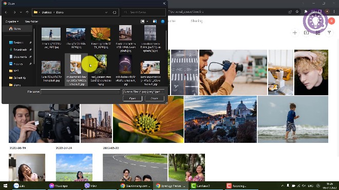 Để tải ảnh lên, bạn nhấn nút Add Photos hoặc nhấn nút dấu + ở góc trên bên phải màn hình