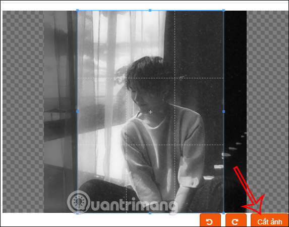 Cắt ảnh tranh sơn dầu