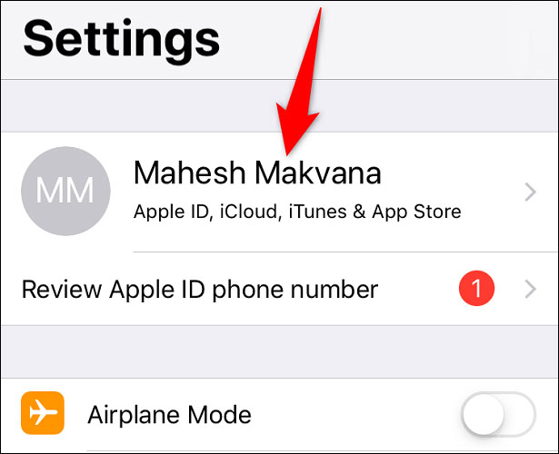 Bấm vào Find My iPhone