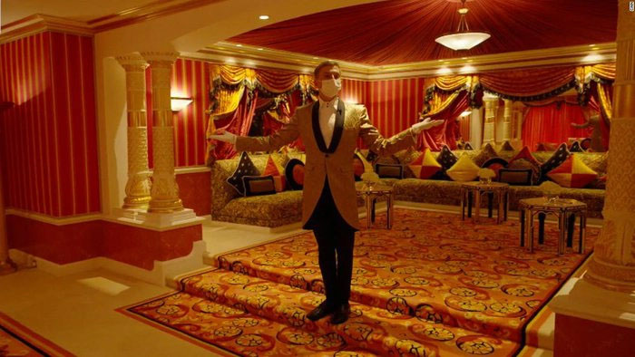 Mỗi tầng sẽ có một quản gia riêng