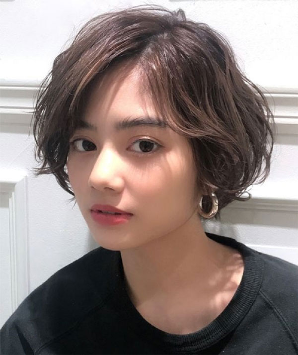 Kiểu pixie 2 mái cho mặt tròn