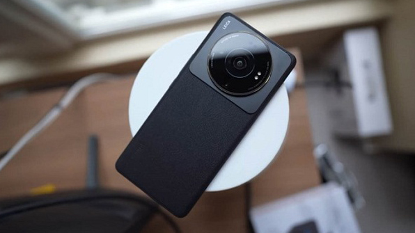 So sánh iPhone 14 Pro Max và Xiaomi 12S Ultra