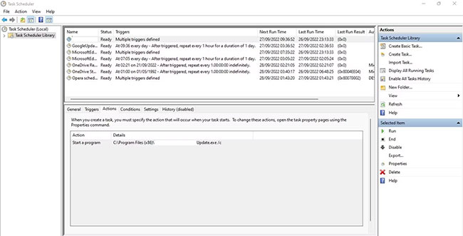 Nhấp vào tab Actions bên dưới Selected Scheduled Task trong ứng dụng Task Scheduler trên Windows