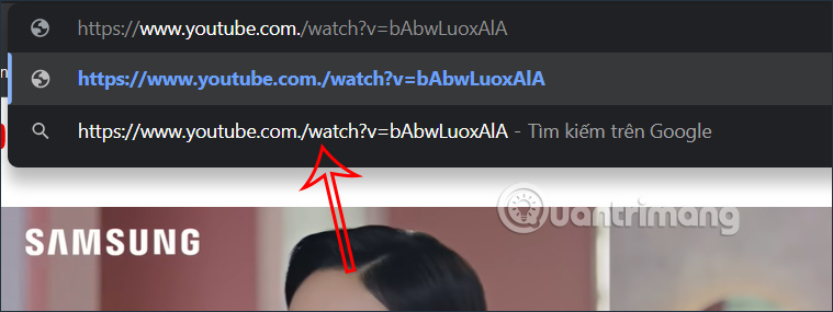 Thêm dấu . vào URL video YouTube