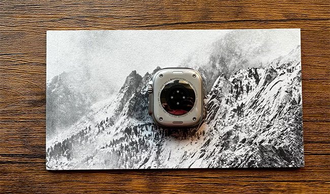 Mặt sau của Apple Watch Ultra