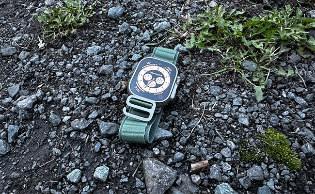 Mặt bên của Apple Watch Ultra