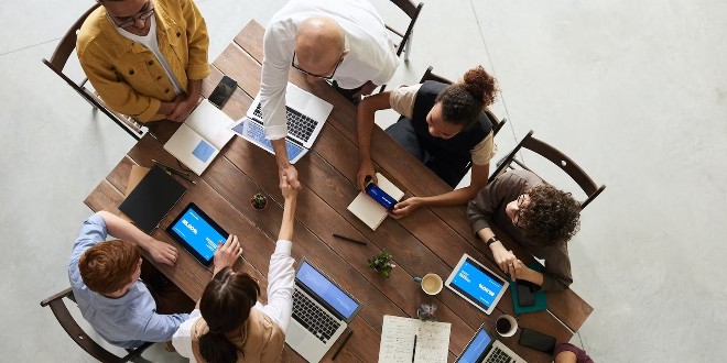 Các nhóm có thể tích hợp công nghệ đám mây vào hệ sinh thái của họ