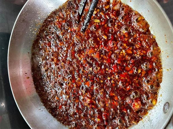 Nước sốt kho thịt, cá