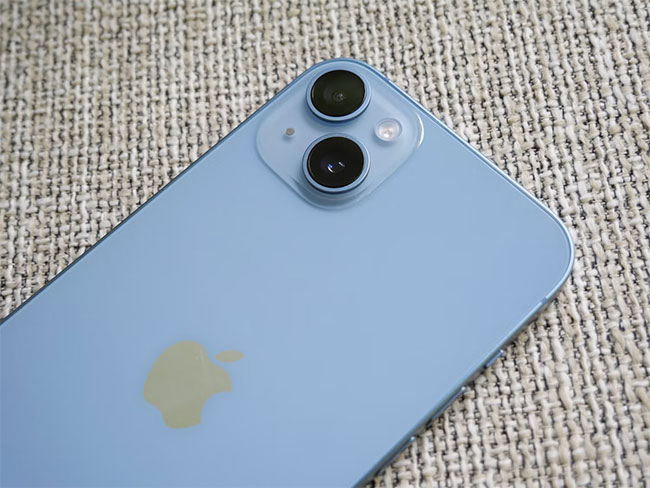 Hệ thống camera kép trên iPhone 14 Plus