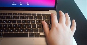 Cách khởi động lại máy Mac