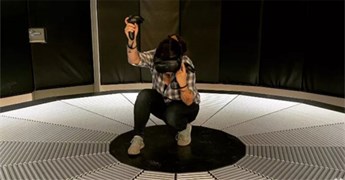 Chiêm ngưỡng căn phòng chơi game thực tế ảo VR 'xịn nhất thế giới'