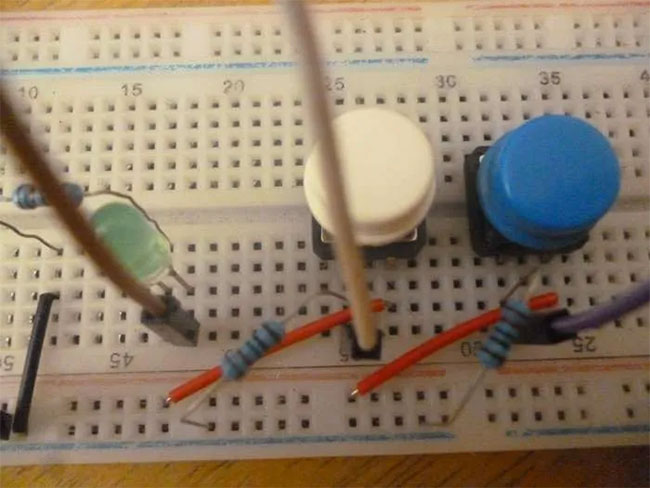 Cách kiểm soát độ sáng đèn LED trên Raspberry Pi bằng PWM