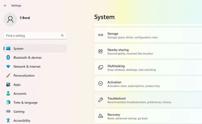 Nhấp vào Settings > System > Troubleshoot