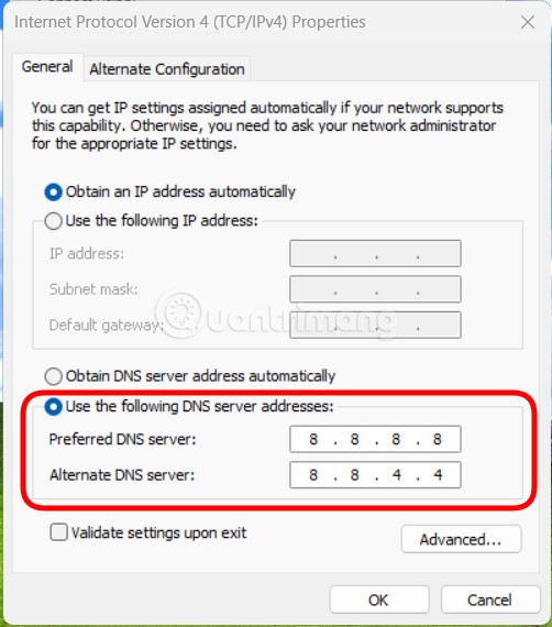 chọn Use the following DNS server addresses