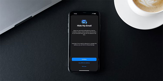 Ẩn email trên iPhone