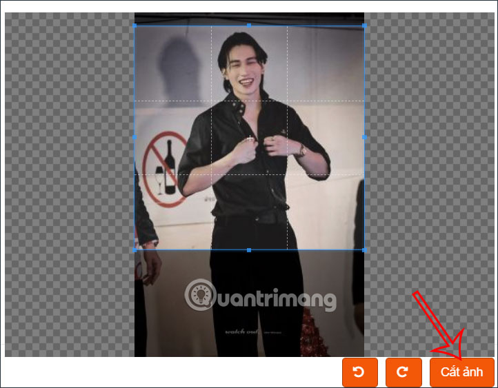 Chỉnh ảnh tạo avatar vòng nguyệt quế Noel