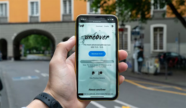 Công cụ jailbreak Uncover