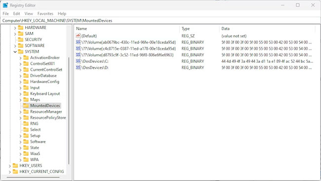 Các thiết bị được mount trong Windows Registry Editor