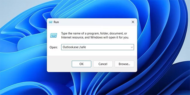 Mở Outlook ở Safe Mode