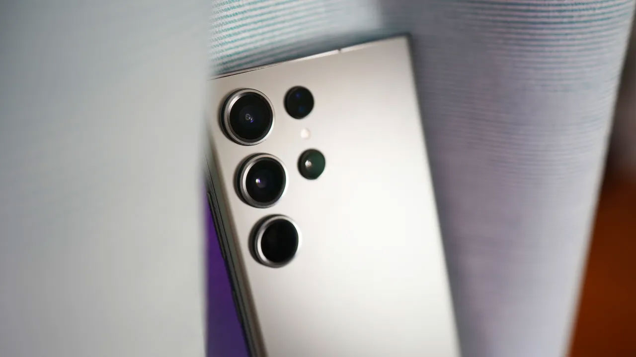 Phần lồi camera của Samsung Galaxy S23 Ultra