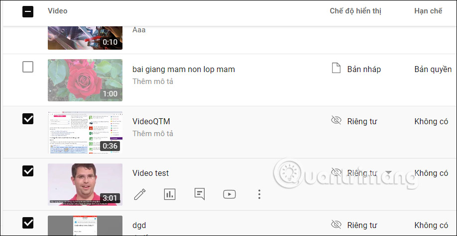 Chọn video YouTube muốn xóa