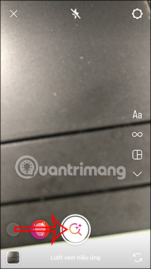 Tìm kiếm hiệu ứng trên Instagram