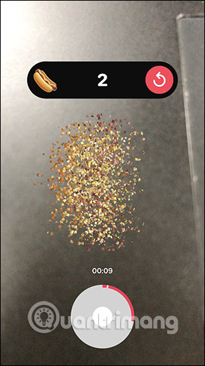 Quay video dùng filter Puzzle Emoji