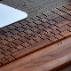 Đắt xắt ra miếng với bàn phím gỗ đến từ Nhật Bản này