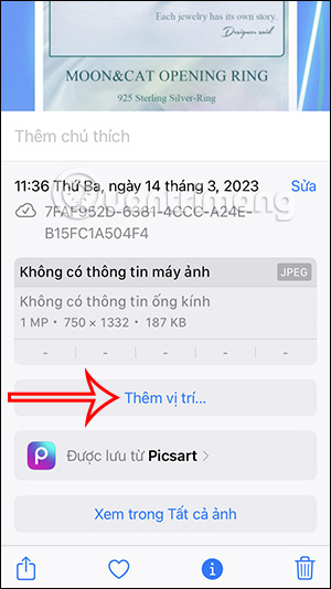 Thêm vị trí cho hình ảnh trên iPhone