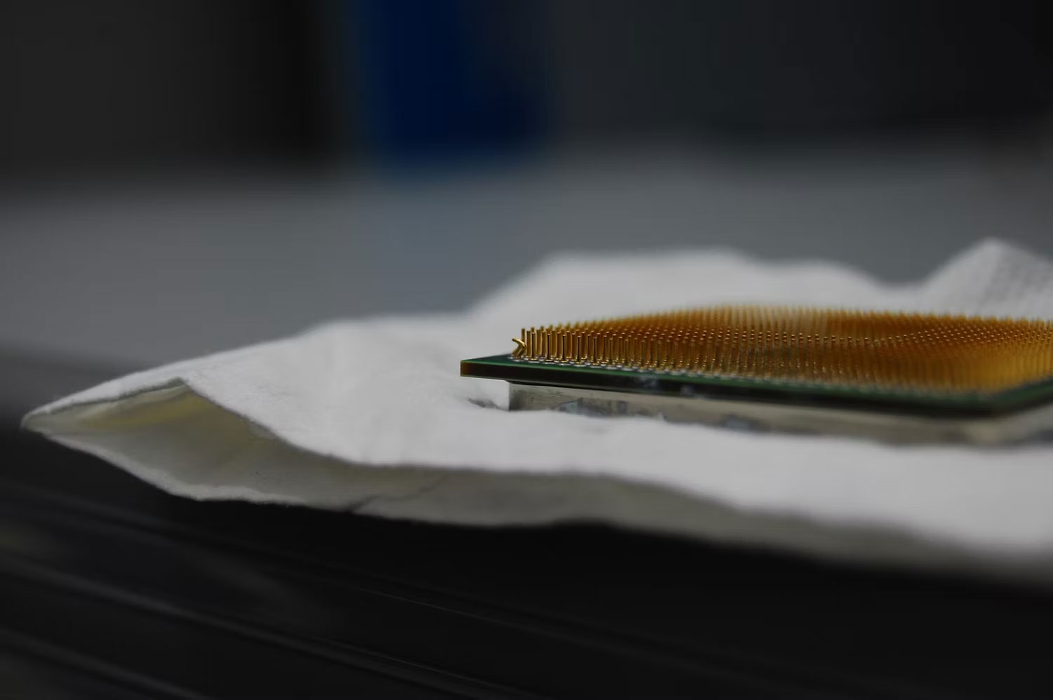 Các chân CPU bị cong