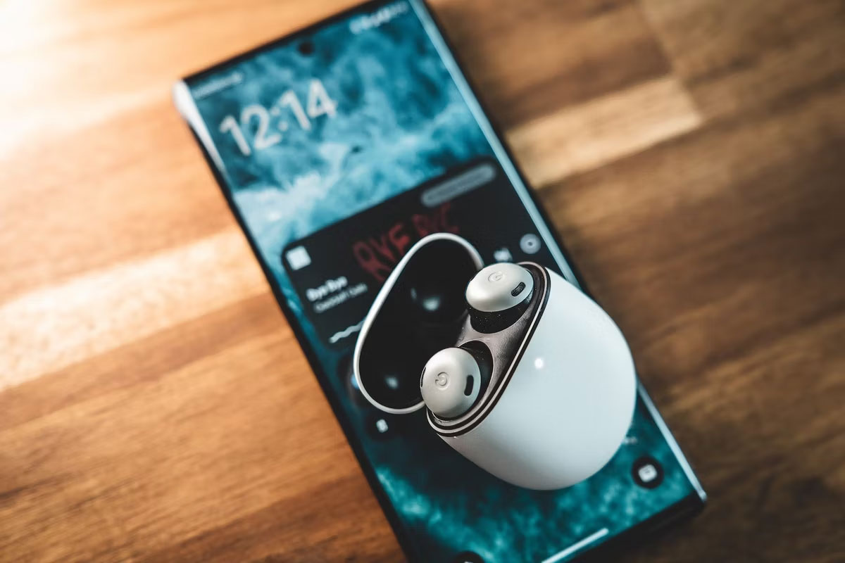 Pixel Buds Pro trên Pixel 6 Pro
