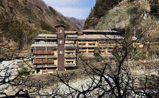 Khách sạn Nishiyama Onsen Keiunkan