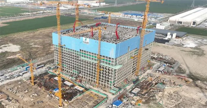 Tòa nhà này là một viên pin khổng lồ chứ không phải chung cư, bất ngờ chưa!