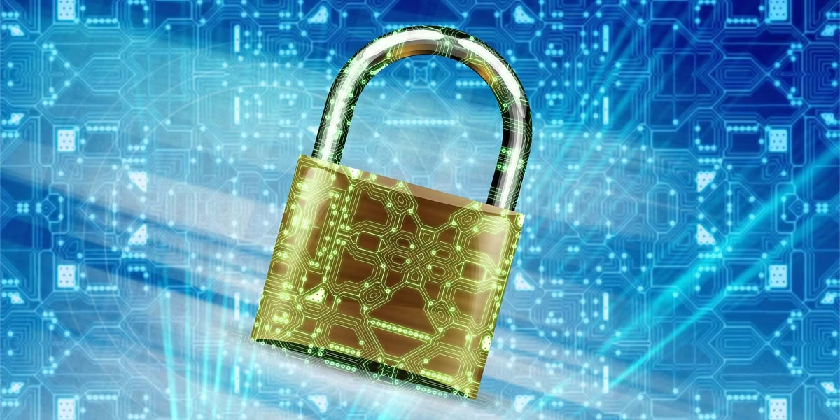 Một ổ khóa được đặt trên nền màu xanh lam