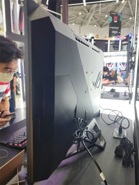 asus trinh lang man hinh choi game 4k 38 inch dau tien3*281780