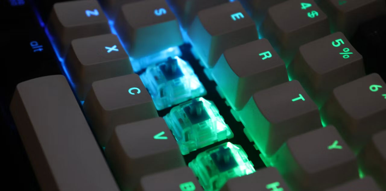 Switch xanh Gateron trên bàn phím Keychron