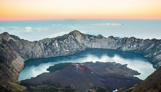 Rinjani, Indonesia