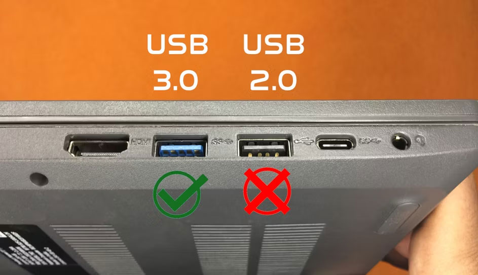 Nên sử dụng cổng USB 3.0