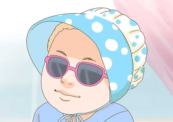 Đội mũ và đeo kính râm cho bé khi ra ngoài