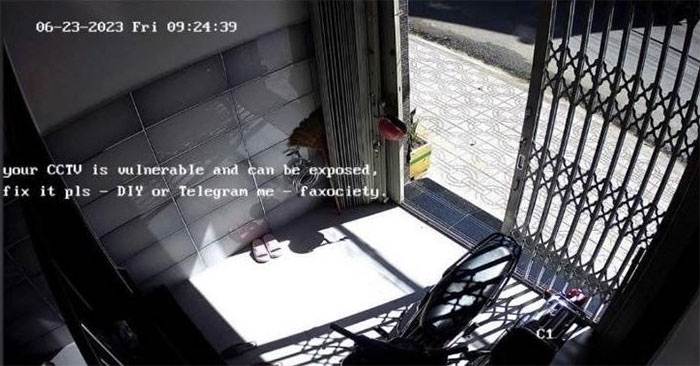 Tin nhắn lạ trên camera an ninh