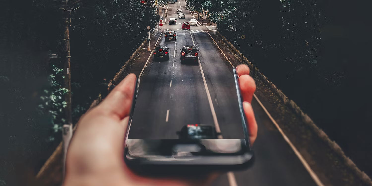 Hiệu ứng ô tô lái ra khỏi điện thoại