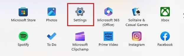 Nhấp vào biểu tượng Settings từ menu Start.